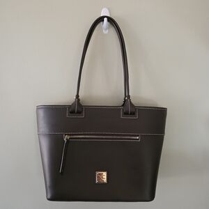 Dooney & Bourke Old Money Quiet Luxury Country Club Classic Leather Quincey Bag